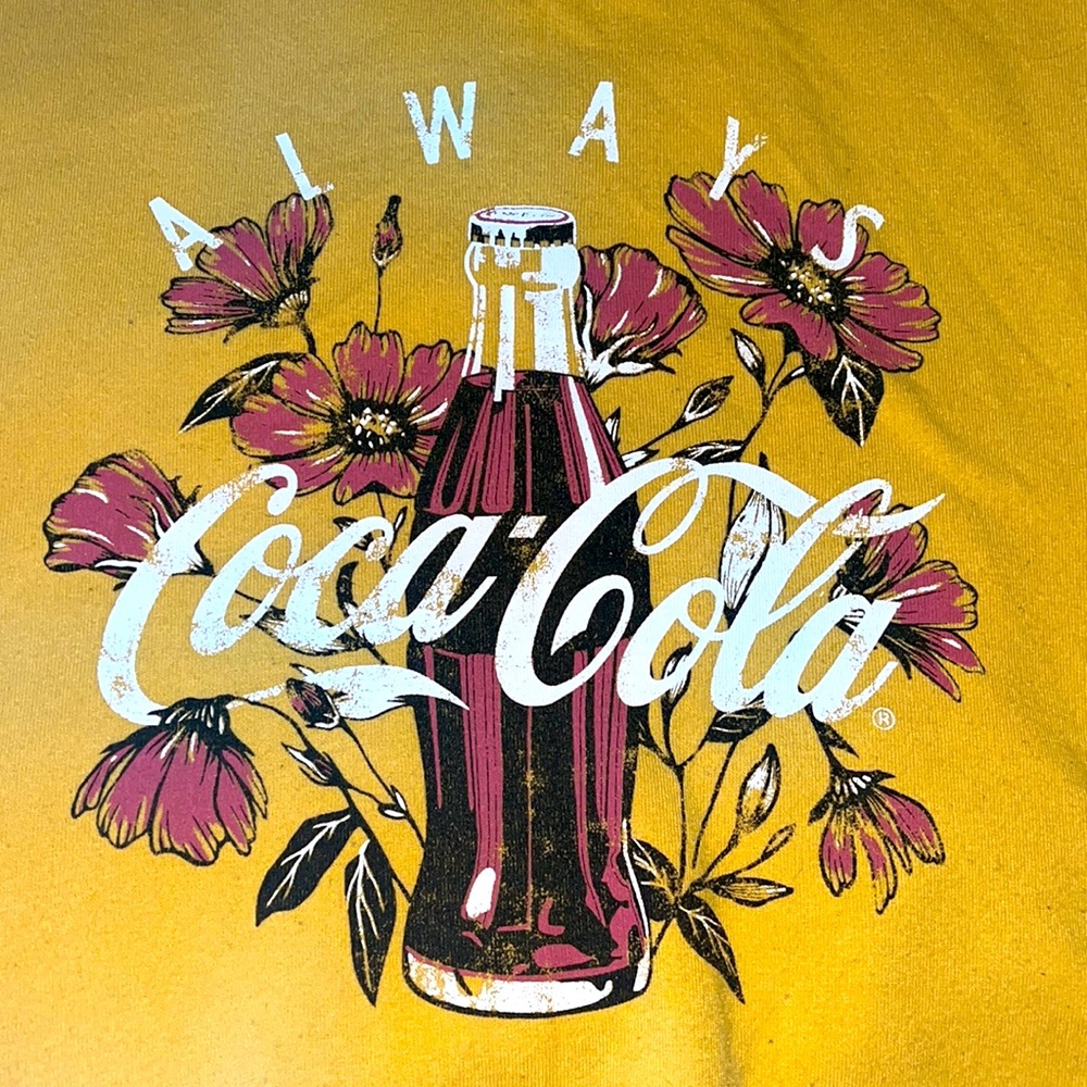 Coca Cola sweat shirt💛